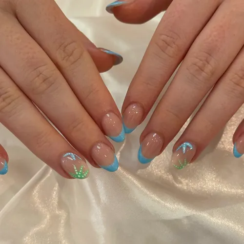 Hand-painted nail art by The Nail Bar, Farnworth, Bolton