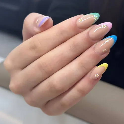 Hand-painted nail art by The Nail Bar, Farnworth, Bolton